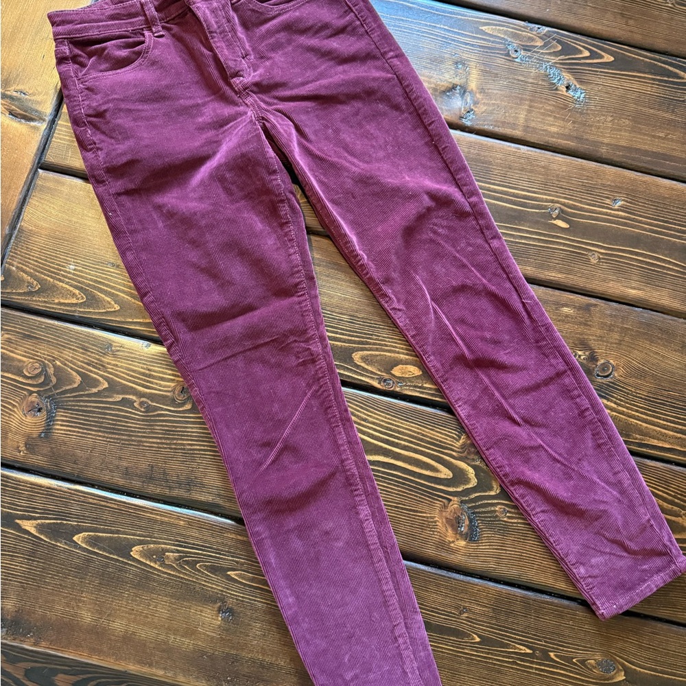 American Eagle Women's Corduroys size 6